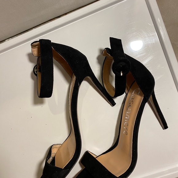 Sandals - Picture 3 of 5